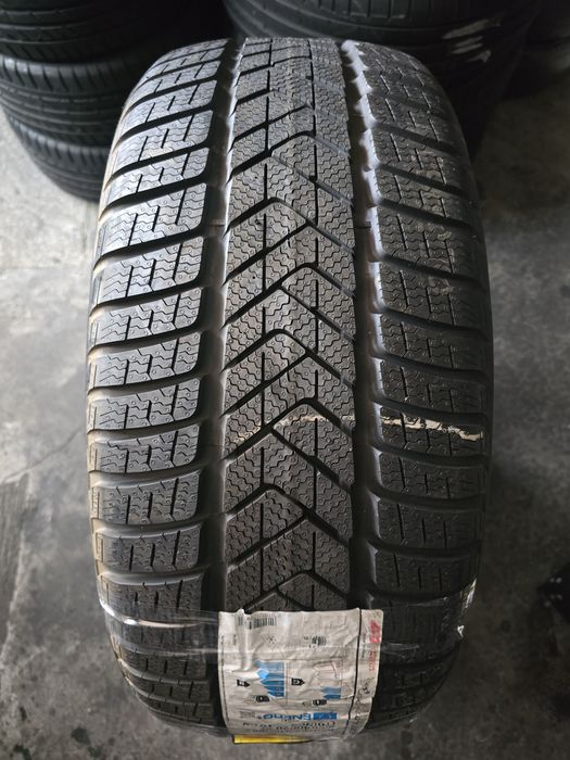 Pirelli 255/40 R20 101W MS iarnă noi