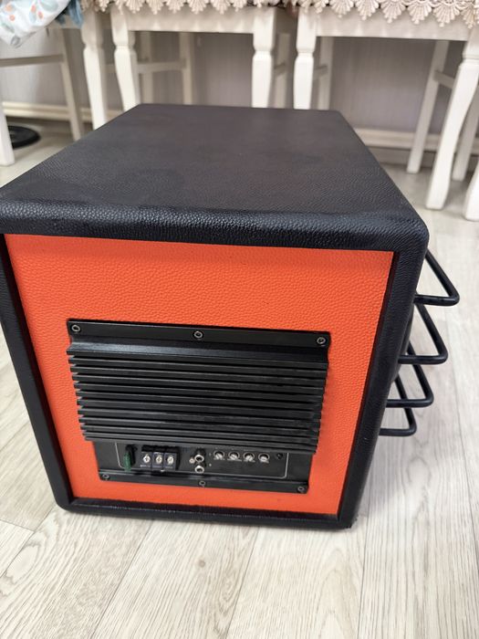 Сабвуфер BOSS MINI