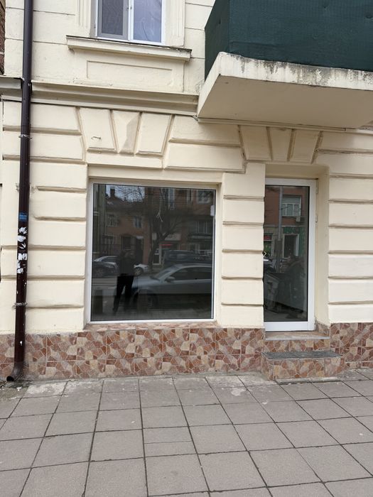 Магазин 50 кв дава се под наем