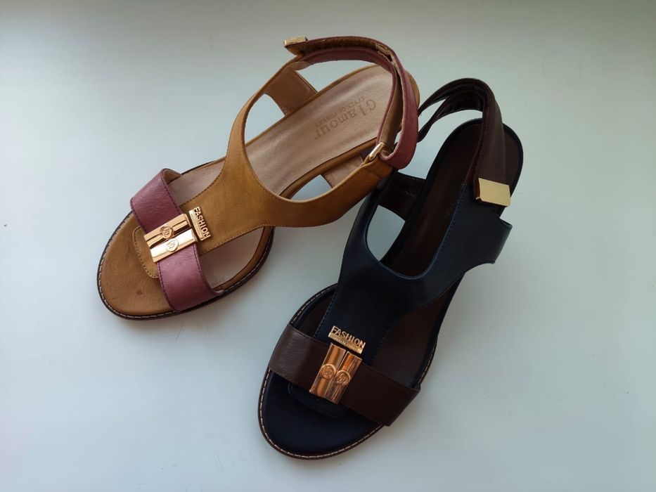 Продам босоножки