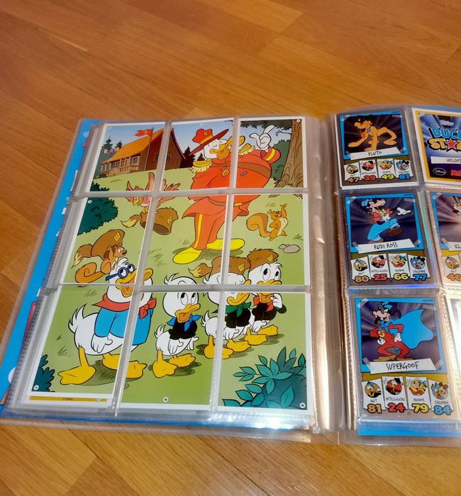 Папка за колекционерски карти Topps Disney Duck Stars