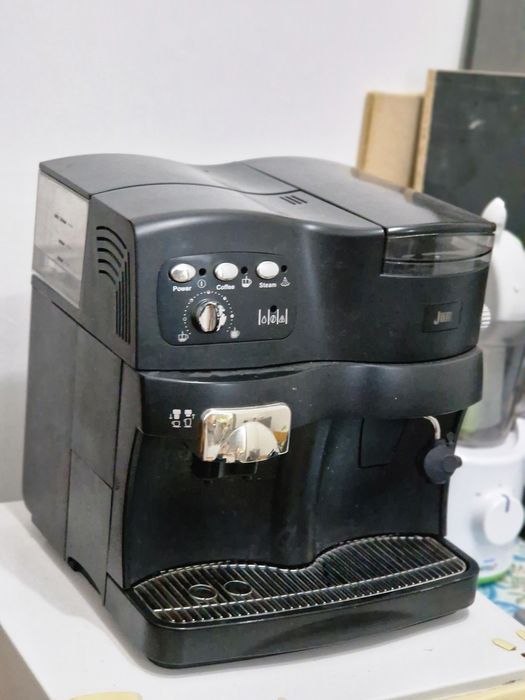 Продам Кофемашину JUM