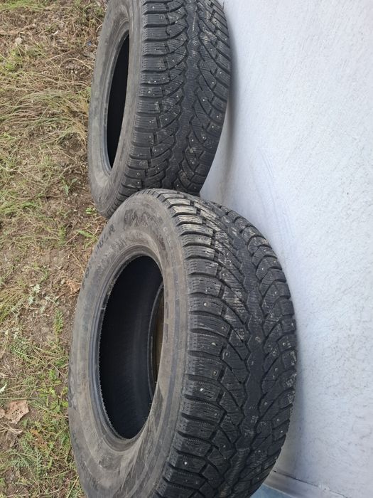 Продам шипованные шины 265/65/17
