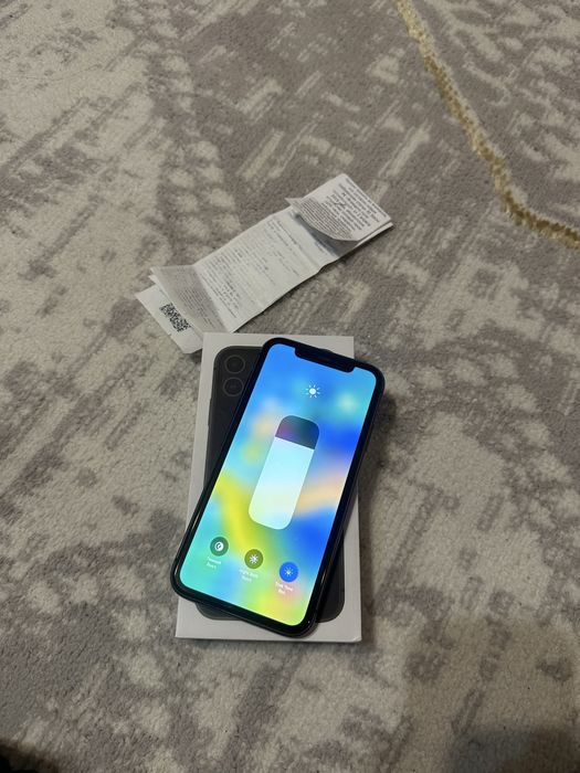 Айфон 11 каробка докпен