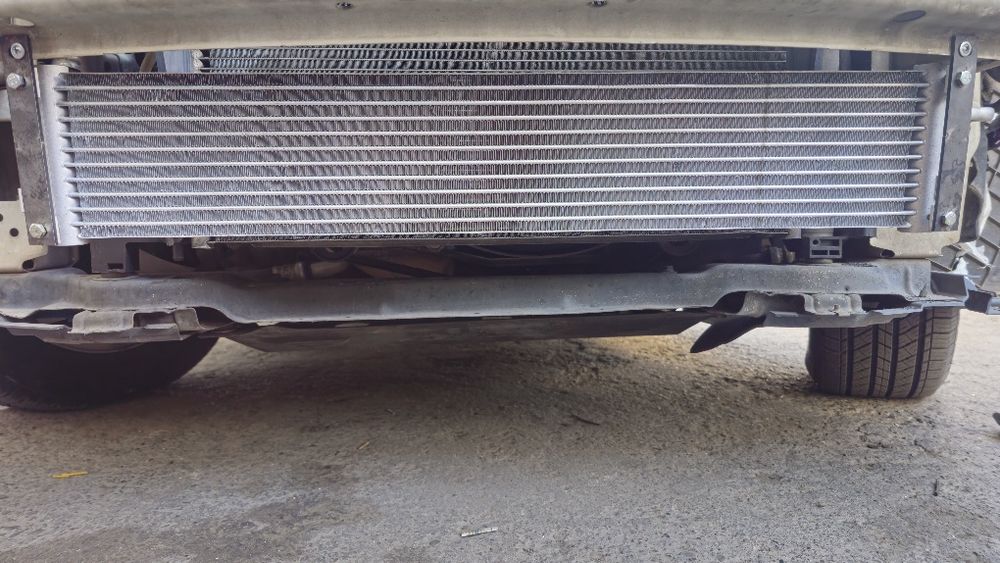 Avtomat karobka axlajdeniya radiator sotiladi (Gentra, Lacetti)