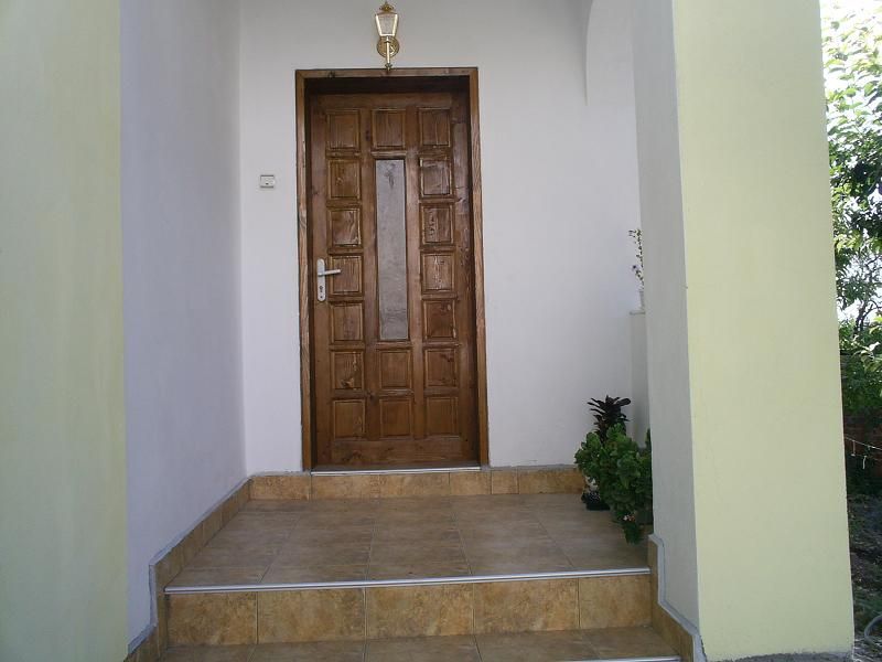 Продава се Къща в Пловдив, Въстанически - 200 кв.м за 333 €/кв.м - Снимка #2