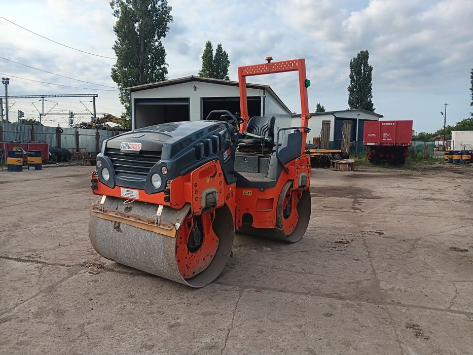 Vând cilindru compactor HAMM HD 13 VV