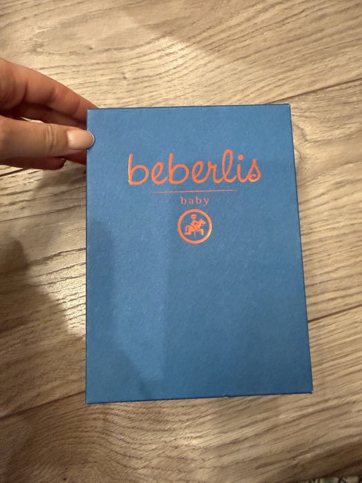 Продам детские кроссовки