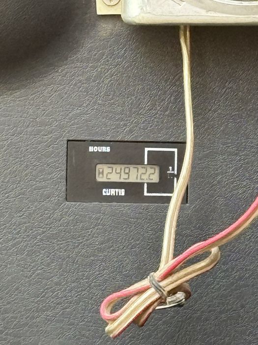 Продается HYUNDAI R220LC 2011год