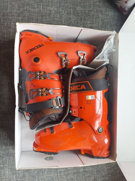 Продавам ски обувки Tecnika Cochise 130