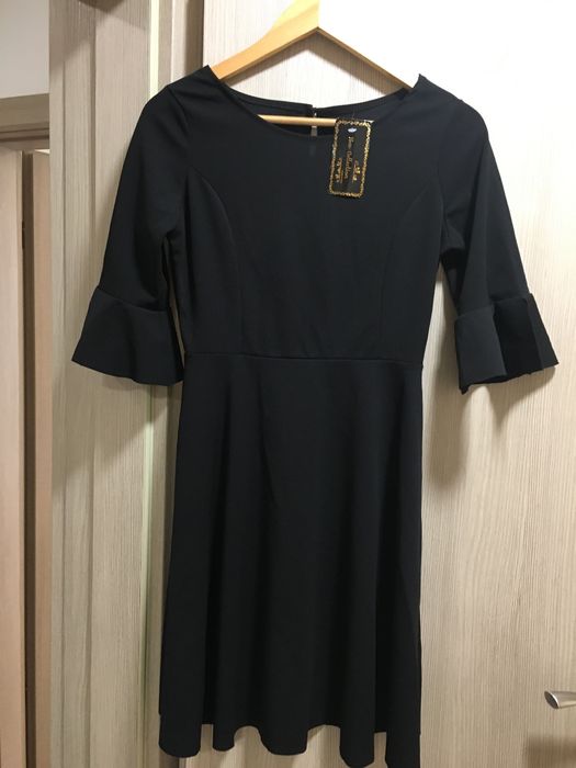 Елегантна рокля.