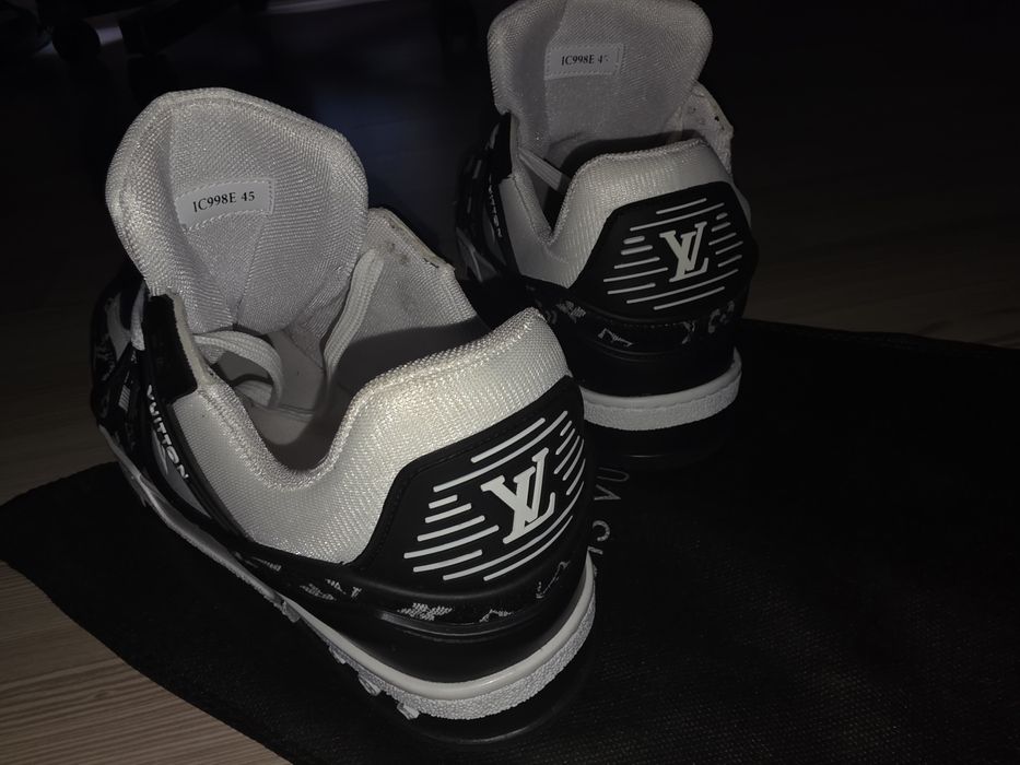 Louis Vuitton Trainers 45