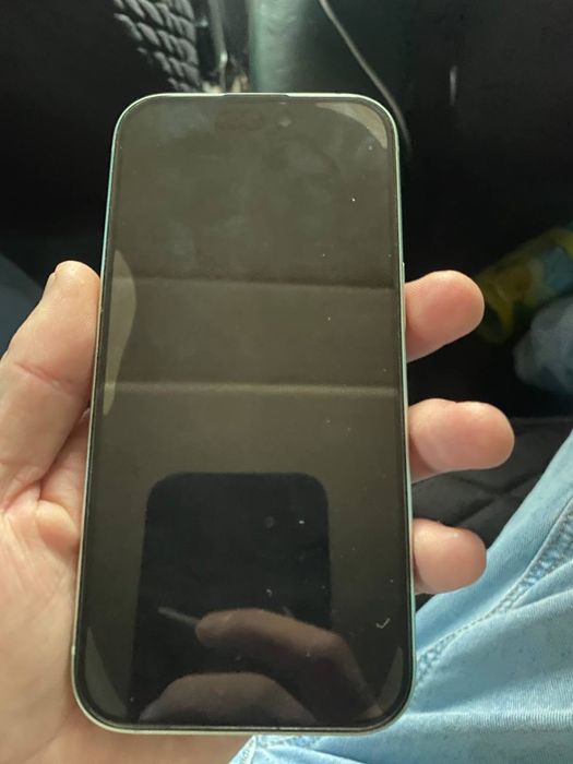 Айфон 15 с гаранти идиал