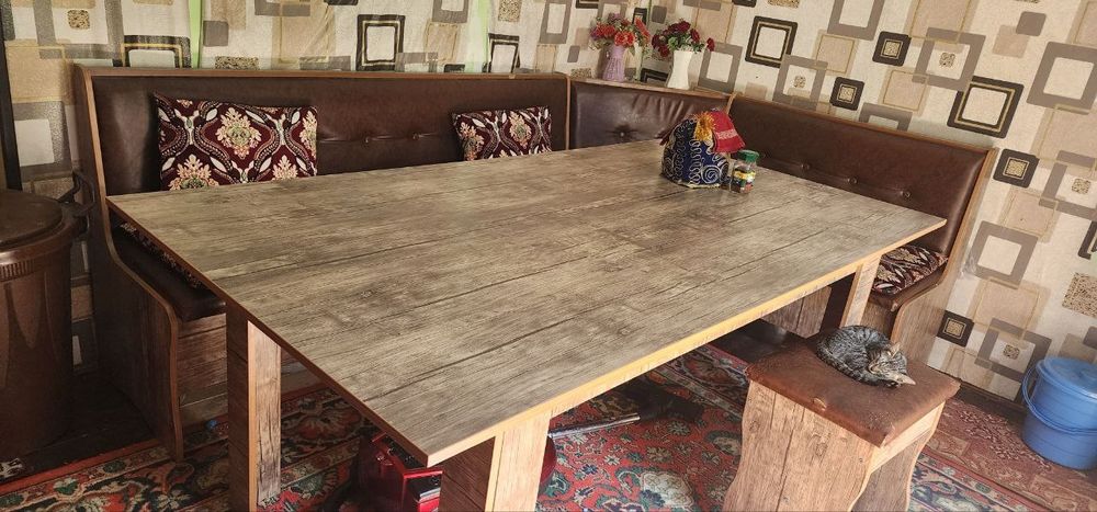 Oshxona stol stuli sotiladi