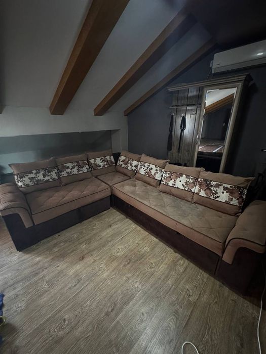 Угловой складывающий диван