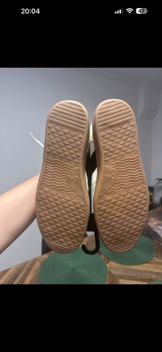 adidasi noi c&a marimea 38