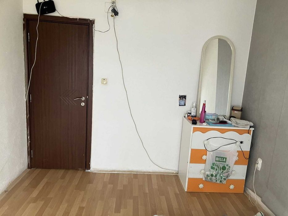 Дава се под наем Тристаен апартамент в София, Враждебна - 107 кв.м за 459 € - Снимка #3