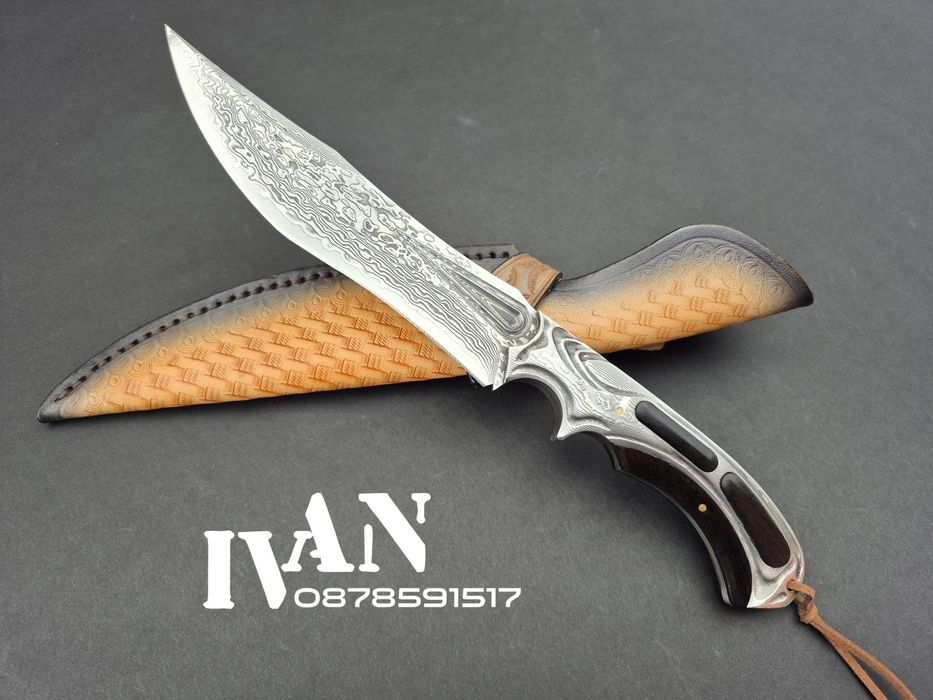Ловен нож от дамаска стомана (96 слоя) сърцевина  VG10 с кожена кания