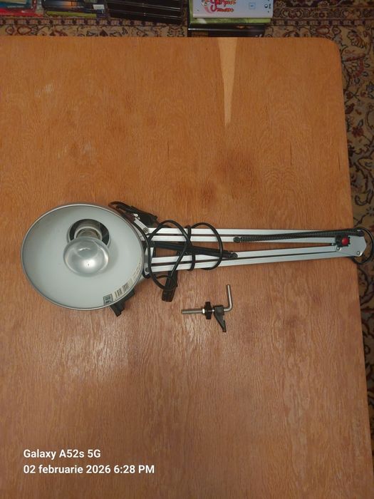 Vând lampă de birou