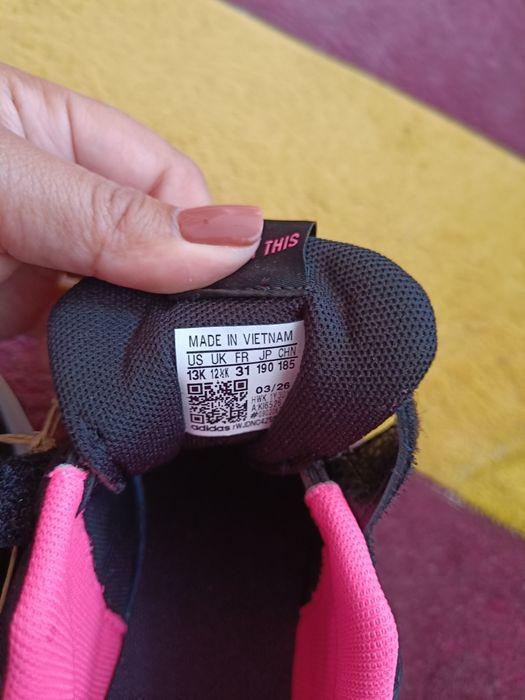 Pantofi Adidas mărimea 31