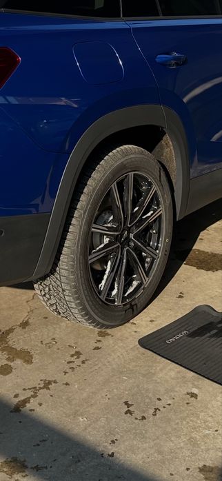 Vand jante SKODA VOLKSWAGEN AEZ R19 cu anvelope YOKOHAMA de iarnă