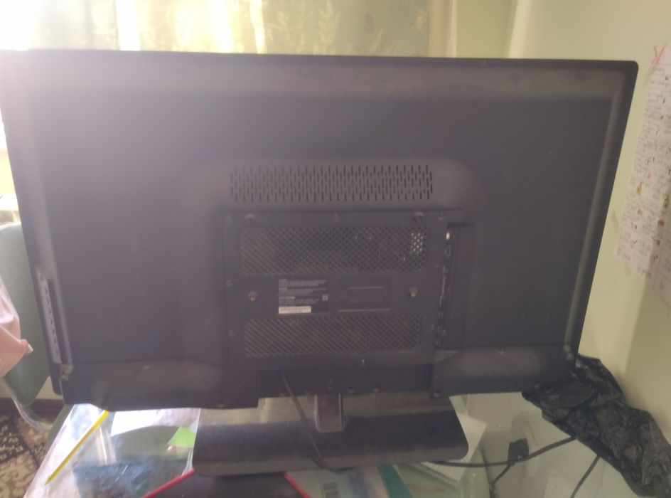 LG televzor sotiladi holati yaxshi