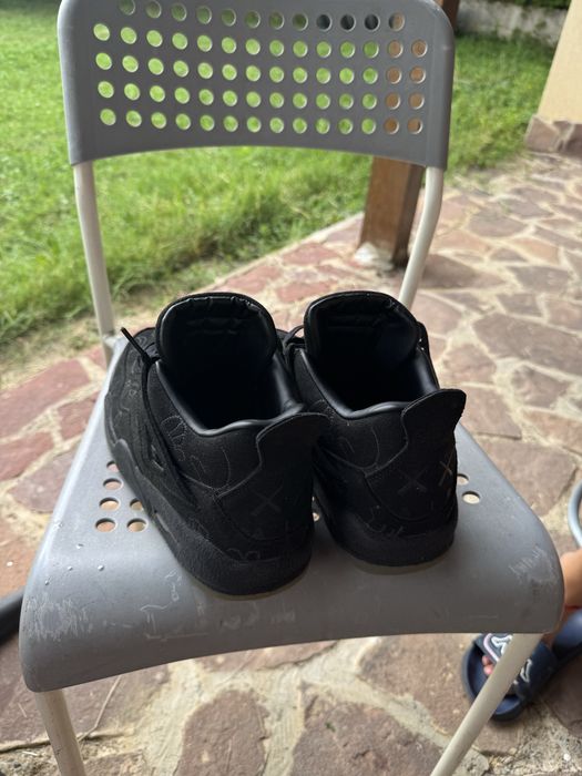 Nike  jordan 4 x KAWS  black