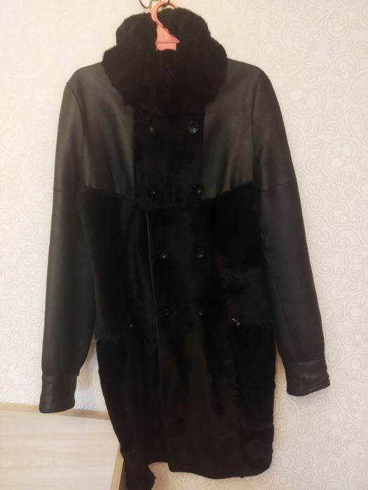 Продам двустороннею дубленку