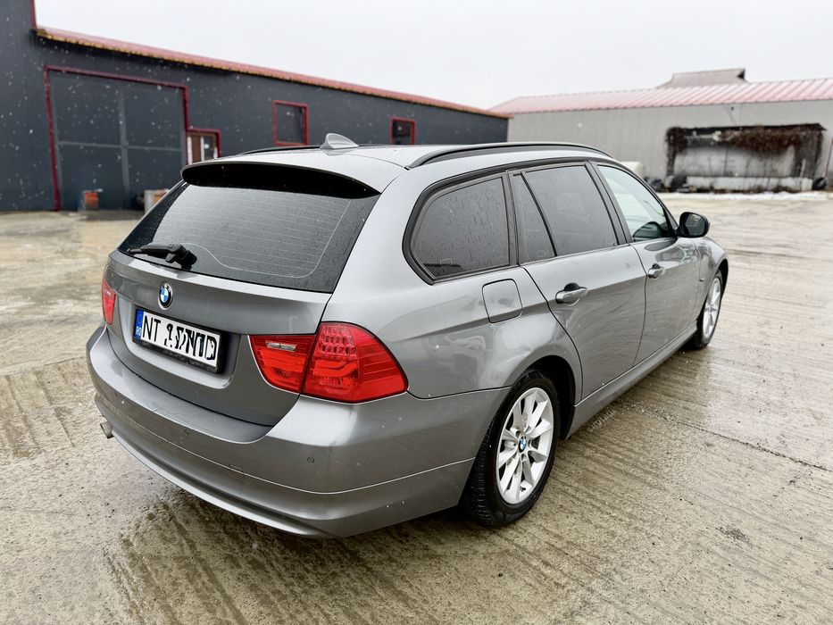 BMW seria 3 e91 / 2.0d 143Cp / 2011 euro 5 / AUTOMAT