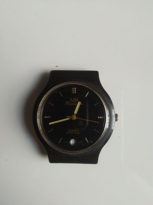 Швейцарски ръчен, японски кварцов и дамски часовници