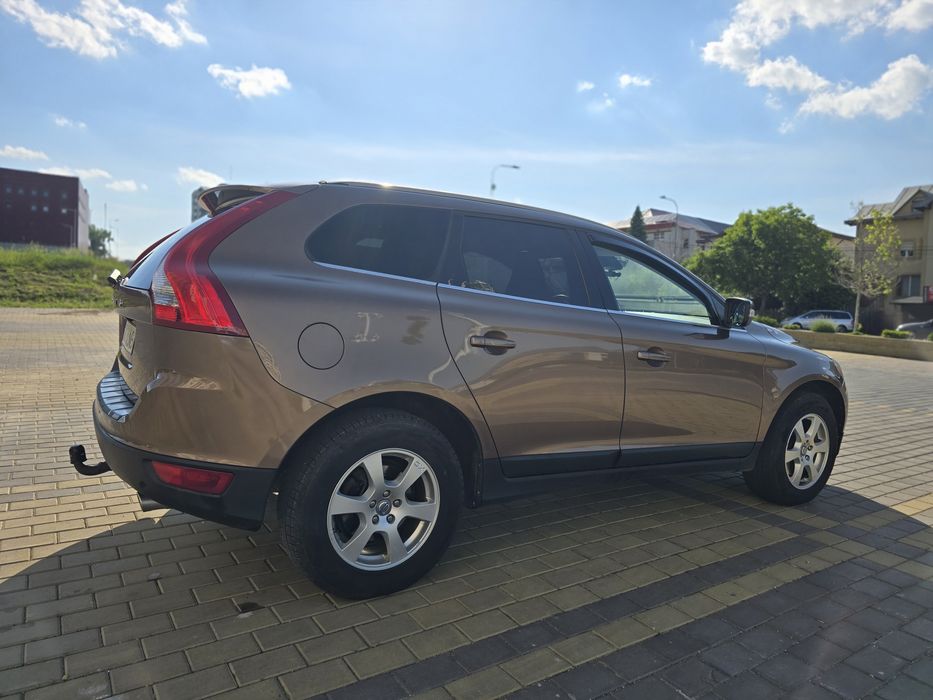 VOLVO XC60 2012 — imagine 2