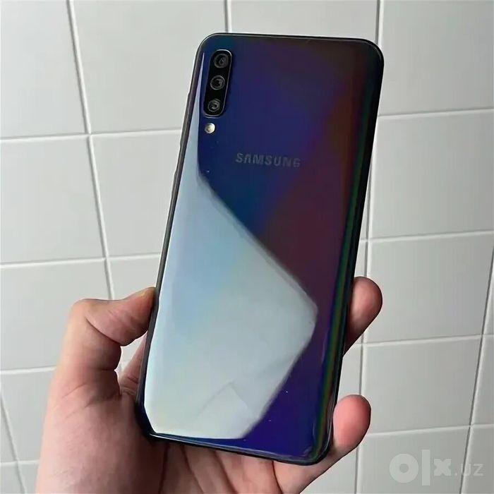Samsung Galaxy A50 sotilada holati yaxshi