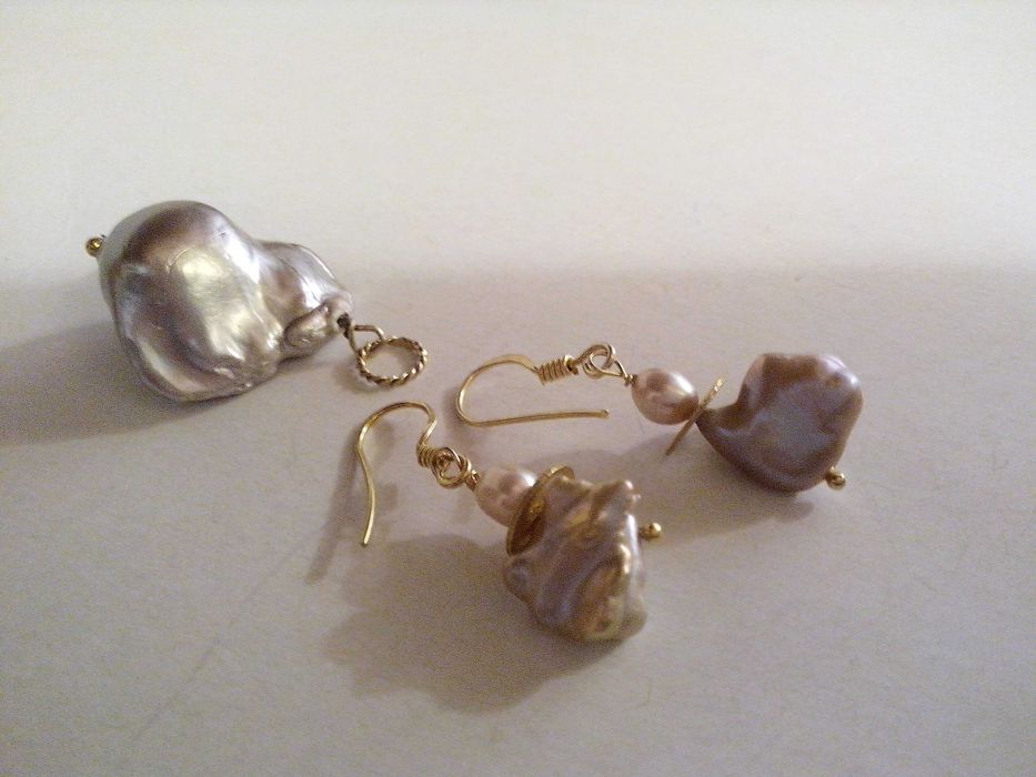 set argint aurit si perle baroc,cercei si pandantiv