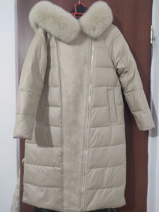 Женская куртка с капишоном