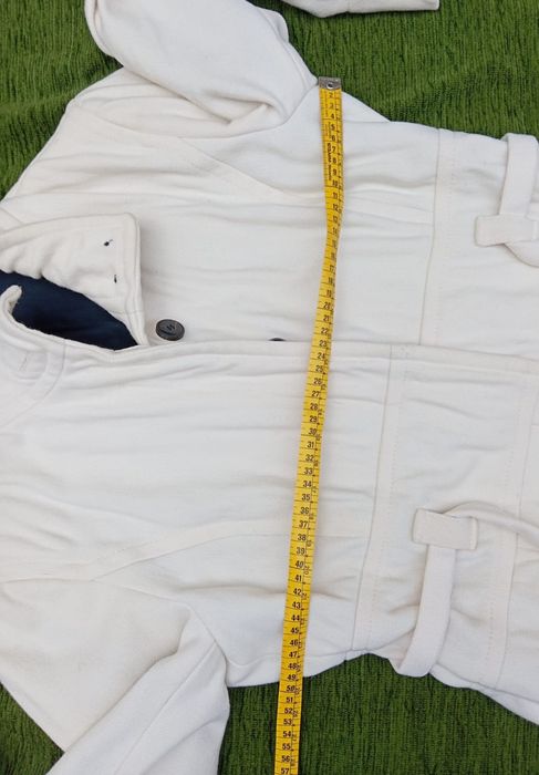 Vând palton dama Hugo Boss!