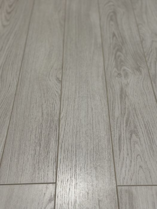 Продам новый ламинат