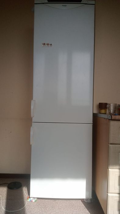 Продам холодильник