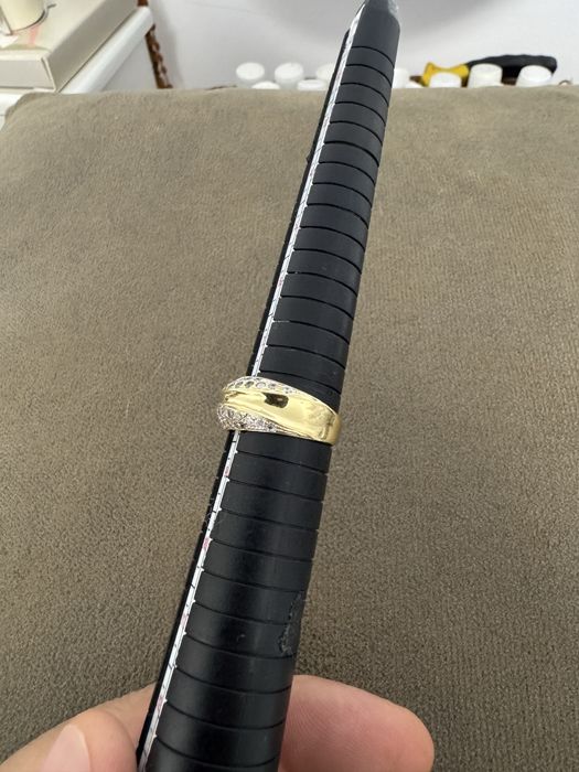 Inel aur cu diamante 18 k