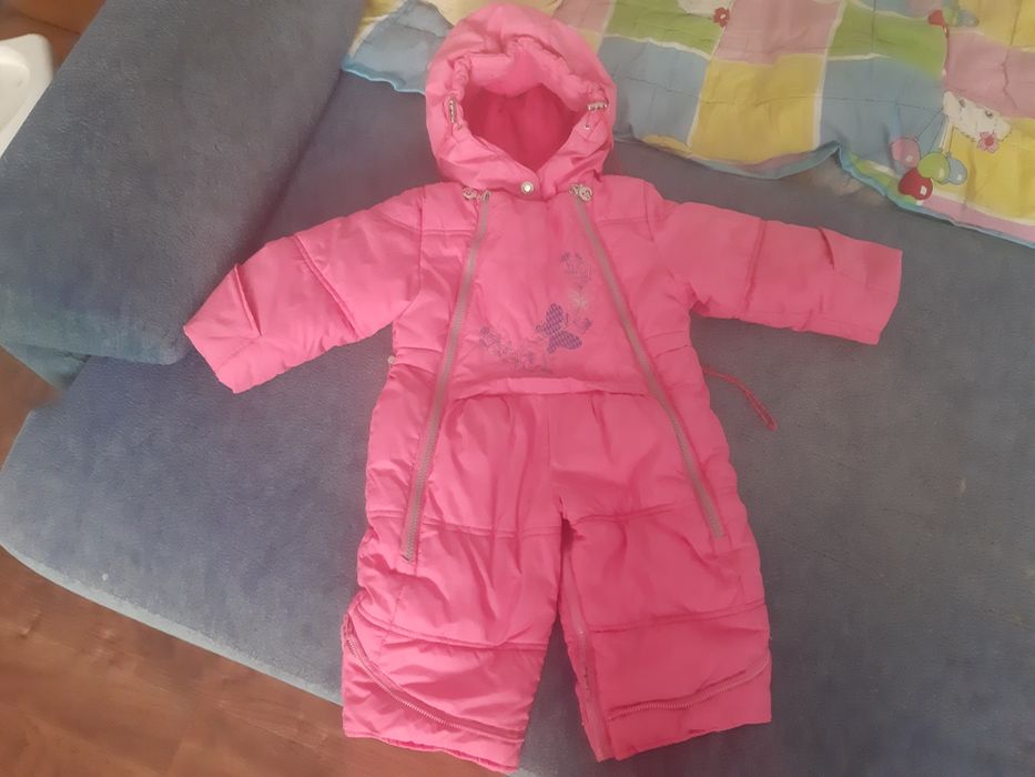 ПРОДАМ комбинезон-трансформер на девочку.