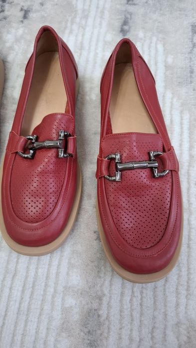 Натуральная кожа 36р .