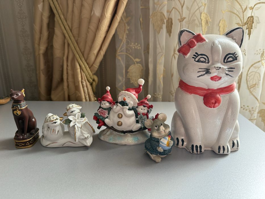 Статуэтки/фигурки