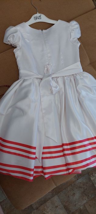 Продам платье нарядное