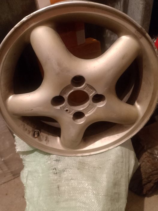 Джанта . 4х100 опел 15 цола astra corsa meriva vektra