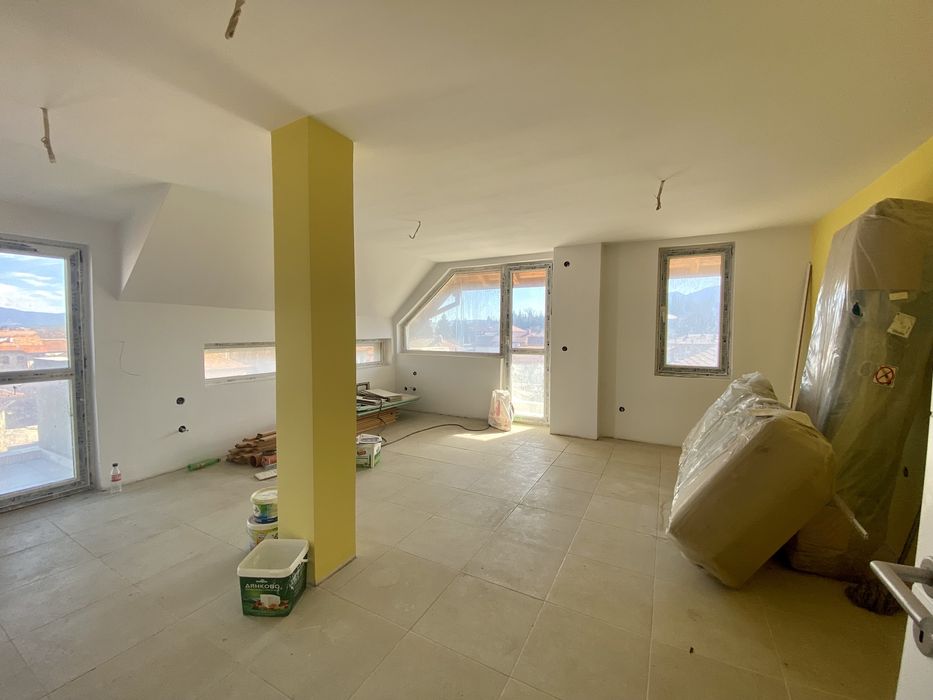 Продава се Четиристаен апартамент в Разлог - 110 кв.м за 863 €/кв.м - Снимка #2