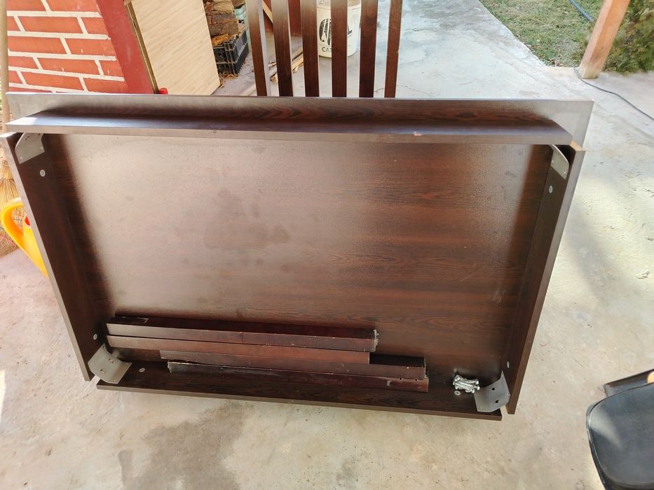 Кухненска маса със столове