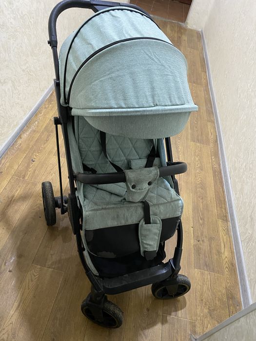 Kolyaska sotiladi ishlatilgan sumkasi bor yengil yuradi 60 kilo gacha