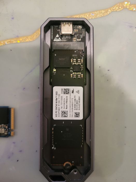 SSD DISK 512 ГБ Почти новый