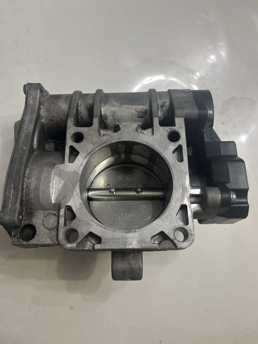 Дроссельная заслонка ВАЗ 2114 б/у