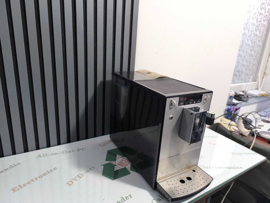 Expresor de Cafea Melitta Caffeo Lattra