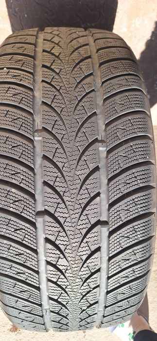 Продам шины почти новые